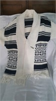 black and white sweater Med