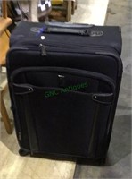 London Fog 26 inch travel suitcase on caster