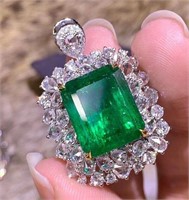 12.34ct Natural Emerald Ring in 18k Yellow Gold