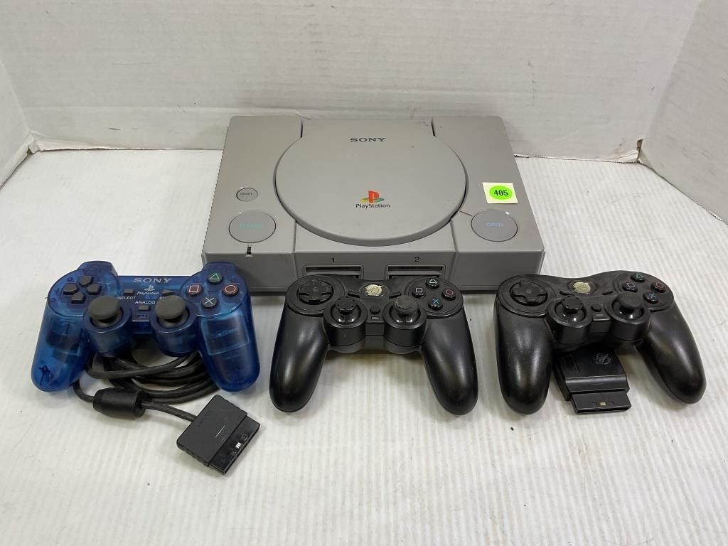 ORIGINAL PLAYSTATION WITH 3 CONTROLLERS - NO