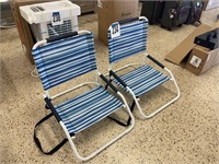 SET OF 2 FOLDING BEACH CHAIRS W/SHOULDER STRAPS