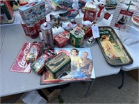 LARGE LOT OF COCA-COLA COLLECTIBLES