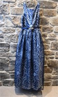 Robe longue, sans manche, Jessica Howard,