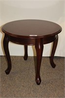 Round Side Table with Queen Anne Legs