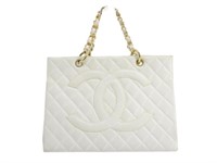 CHANEL White Leather Chain Shoulder Bag