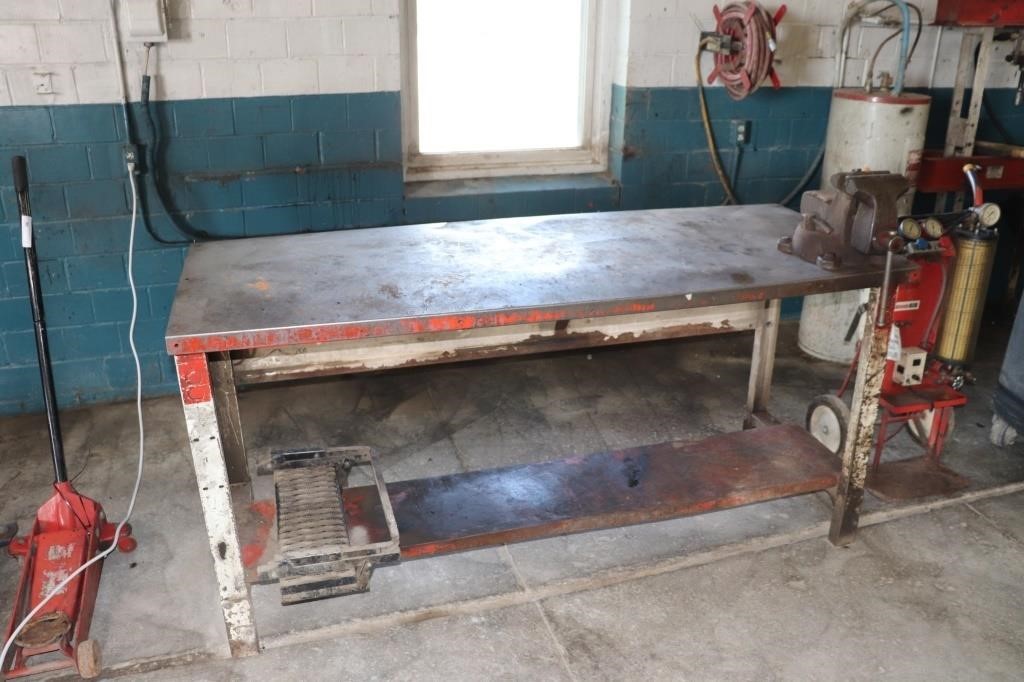 Heavy Duty Steel Table with Large Vise