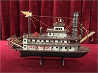 Vintage Mark Twain Riverboat AM Radio - 11.5"