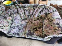 2 CUSHION MULTI COLORED FLORAL LOVESEAT