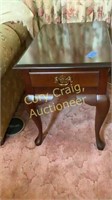 Cherry wood end table with drawer and Queen Anne