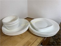 22 pieces white Corelle dinnerware