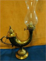 Genie style oil lamp