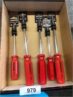 (3) #3 x 8 & (2) 3/16 x 6 Powerbuilt Screwdrivers