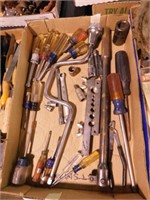 14 Craftsman screwdrivers - Craftsman tools