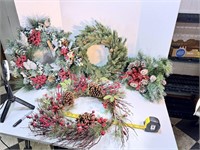 4 Christmas Wreathes