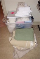 Large Qty of towels and linens (nice lot)