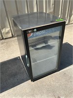 QBD commercial glass door refrigerator