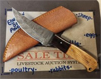 Handmade Damascus Steel Knife - Wood Look Handle