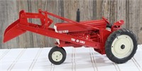 1:16 Tru Scale Tractor w/Scoop