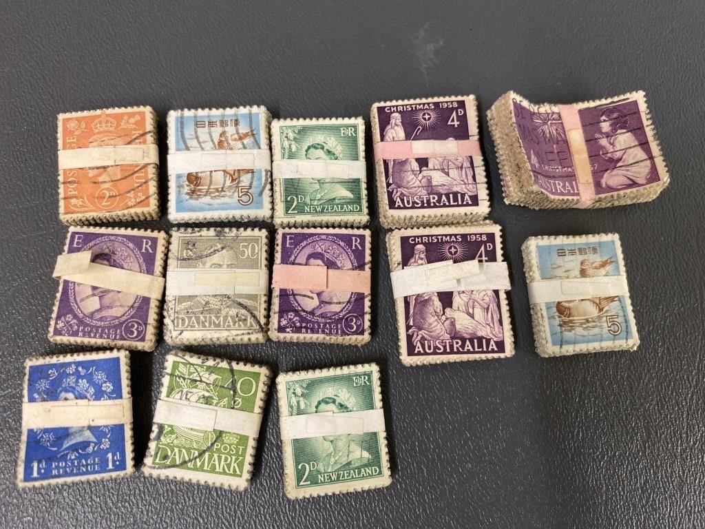 Collection 400+ Vtg International Postage Stamps