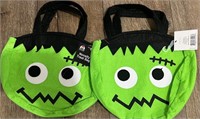 Green Novelty trick-or-treat bags set a 2