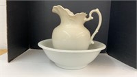 Wash basin with pitcher, basin is 14’’ diameter,