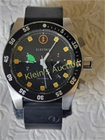 electric dwo2 divers wrist watch 300 atm!