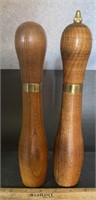 SALT SHAKER & PEPPER GRINDER-WOODEN