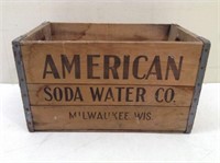 * Vtg American Soda Water Wood Crate