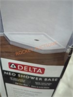 Delta 38" neo-angle shower base white