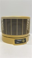 Honeywell HEPA air filter with clean filter,