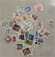 (41)”OBSOLETE/OLD” UNITED STATES POSTAGE STAMPS