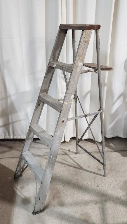 H2 Aluminum Painting Ladder 5" folding