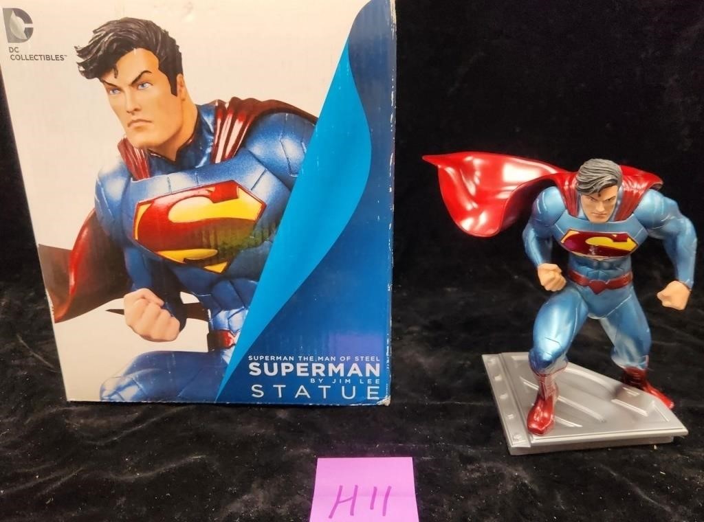 S1 - SUPERMAN STATUE (H11)