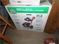 NEW GAS POWER WASHER