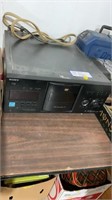 Sony cd/dvd player ( untested), record disc only.