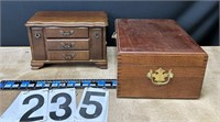2 Wooden boxes