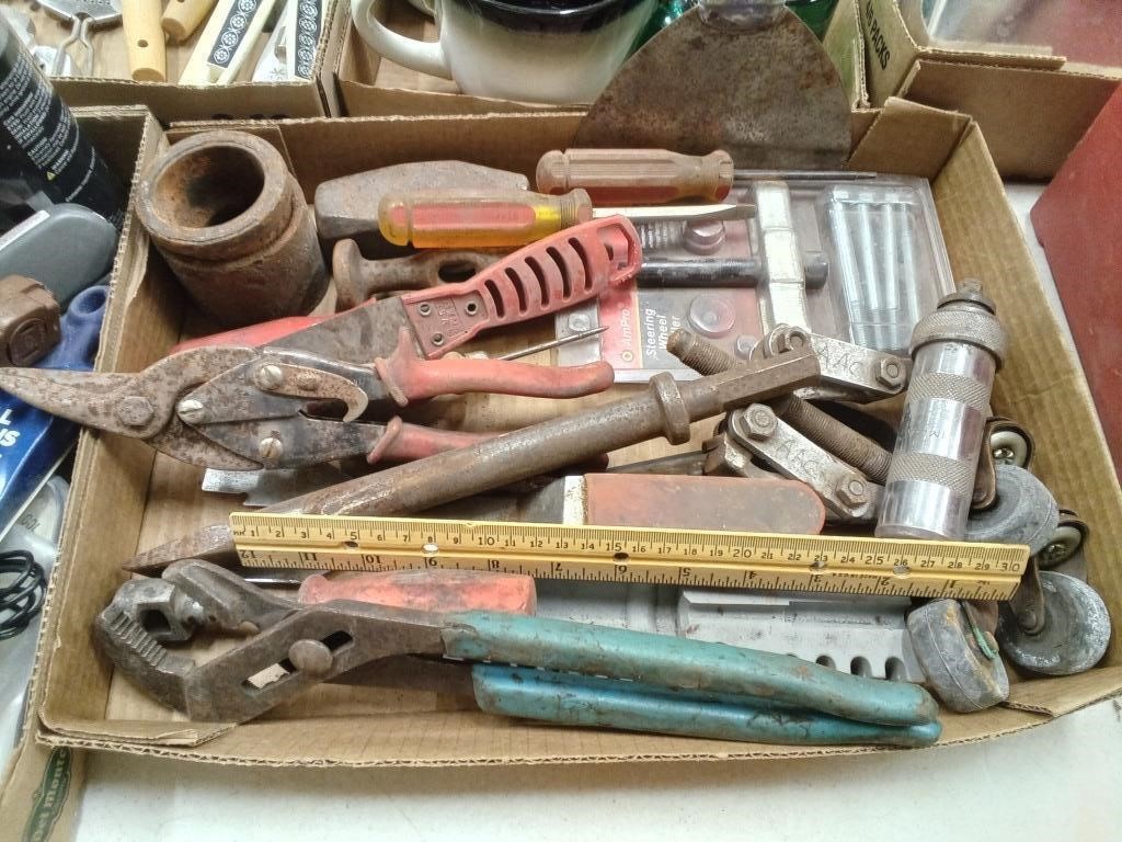 Flat Of Wire Snips, Pliers, Wheels, Screwdrivers,