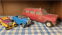 TONKA FIRE CHIEFS TRUCK & CLASSIC CARS