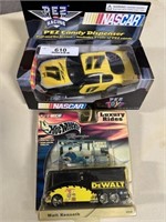 #17 Matt kenseth Pez Candy Dispenser- Camper