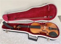 3/4 size Becker violin, bow, case, shoulder pad
