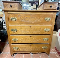 Gorgeous Antique Oak 47x38.5x17 Dresser