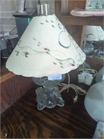 Electric glass lamp with chimney (has crack that