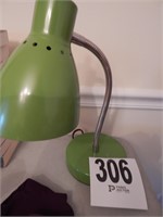 GREEN TABLE LAMP