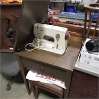 BERNINA SEWING MACHINE W/ CABINET, BENCH & MANUALS