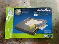 Swingline ClassicCut Lite Paper Cutter