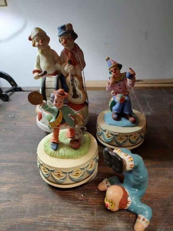 Clown Statue and 3 Clown Music Boxes