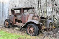 1928-30 FORD MODEL A COUPE - FOR PARTS - AS IS