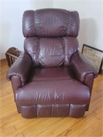 BROWN LEATHER TYPE RECLINER