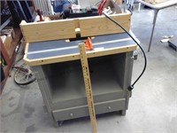 Woodworking jig table and attachments