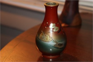 Oriental red glazed vase with Mandarin ducks